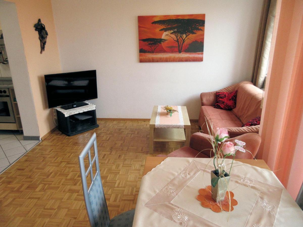 Private Apartment Near Fair Ground Hannover Esterno foto
