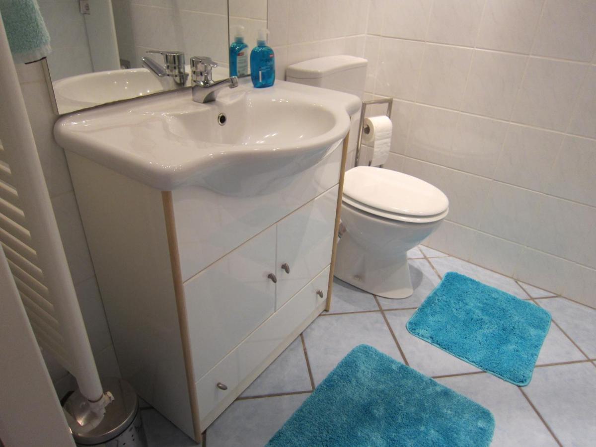 Private Apartment Near Fair Ground Hannover Esterno foto